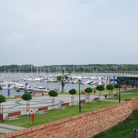 Mieszko II Hotel Kamien Pomorski Exterior foto